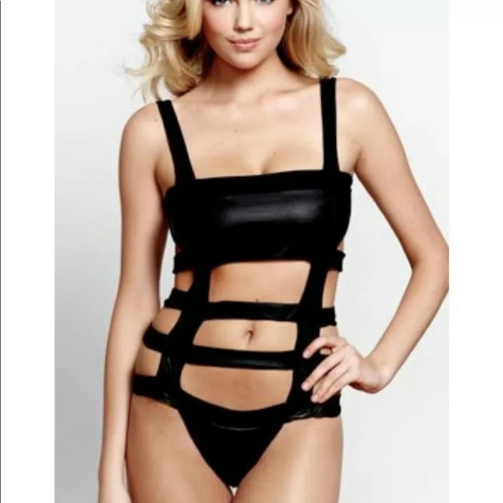 Beach bunny one piece bikini - Picture 3 of 3